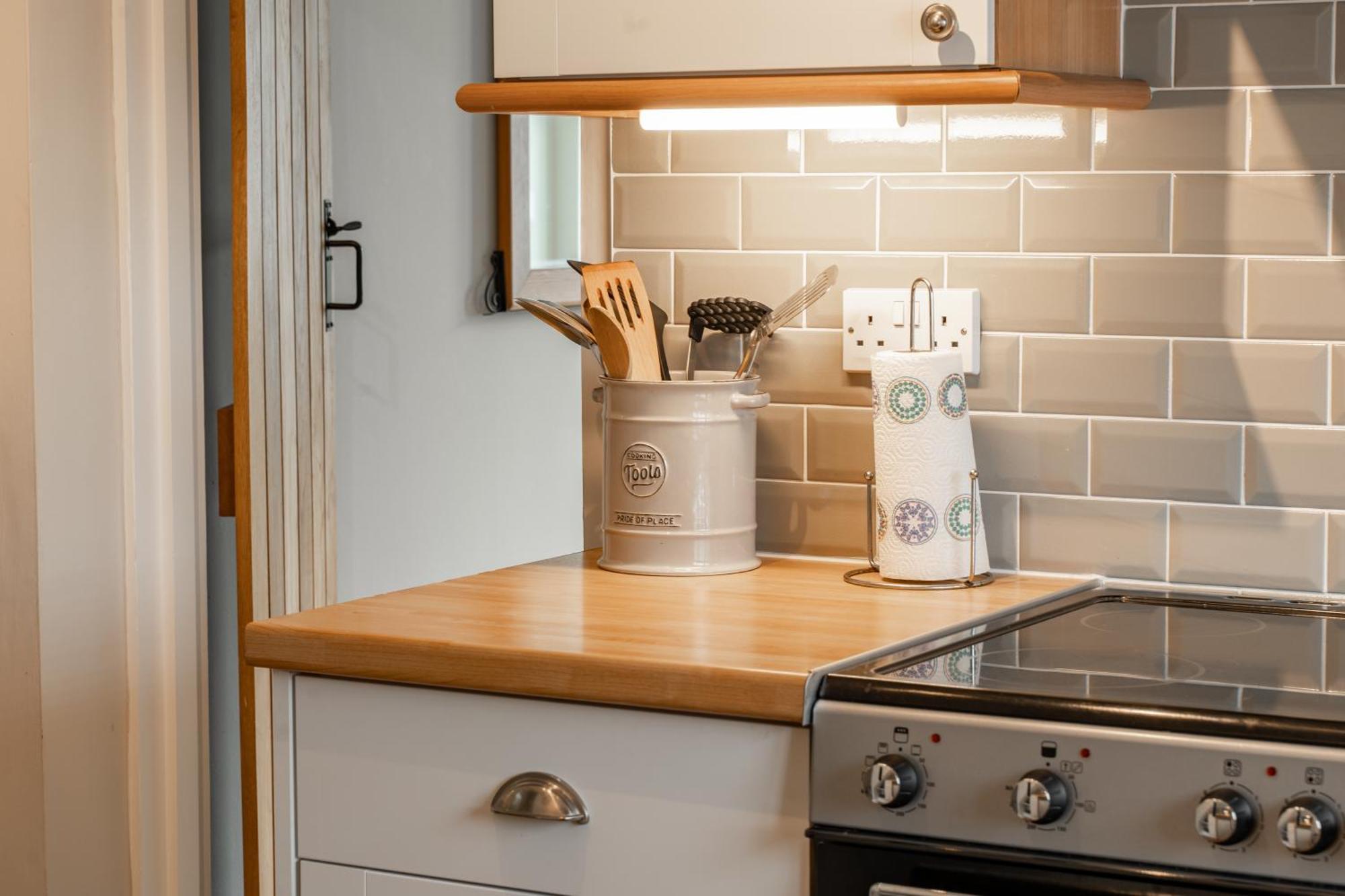 Cosy 2 Bed Cottage In Charming Village Of Christleton - For Up To 5 Eksteriør billede
