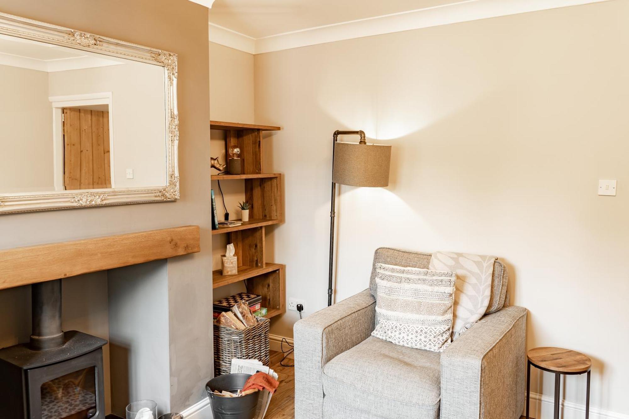 Cosy 2 Bed Cottage In Charming Village Of Christleton - For Up To 5 Eksteriør billede