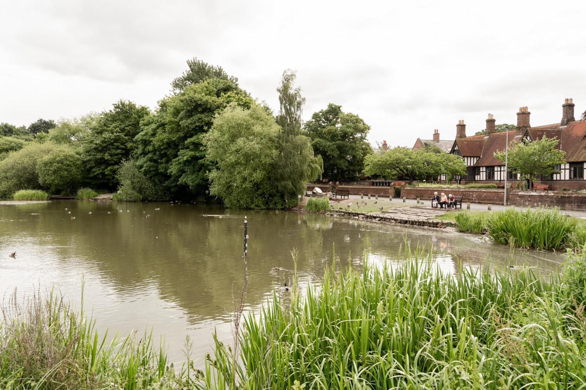 Cosy 2 Bed Cottage In Charming Village Of Christleton - For Up To 5 Eksteriør billede