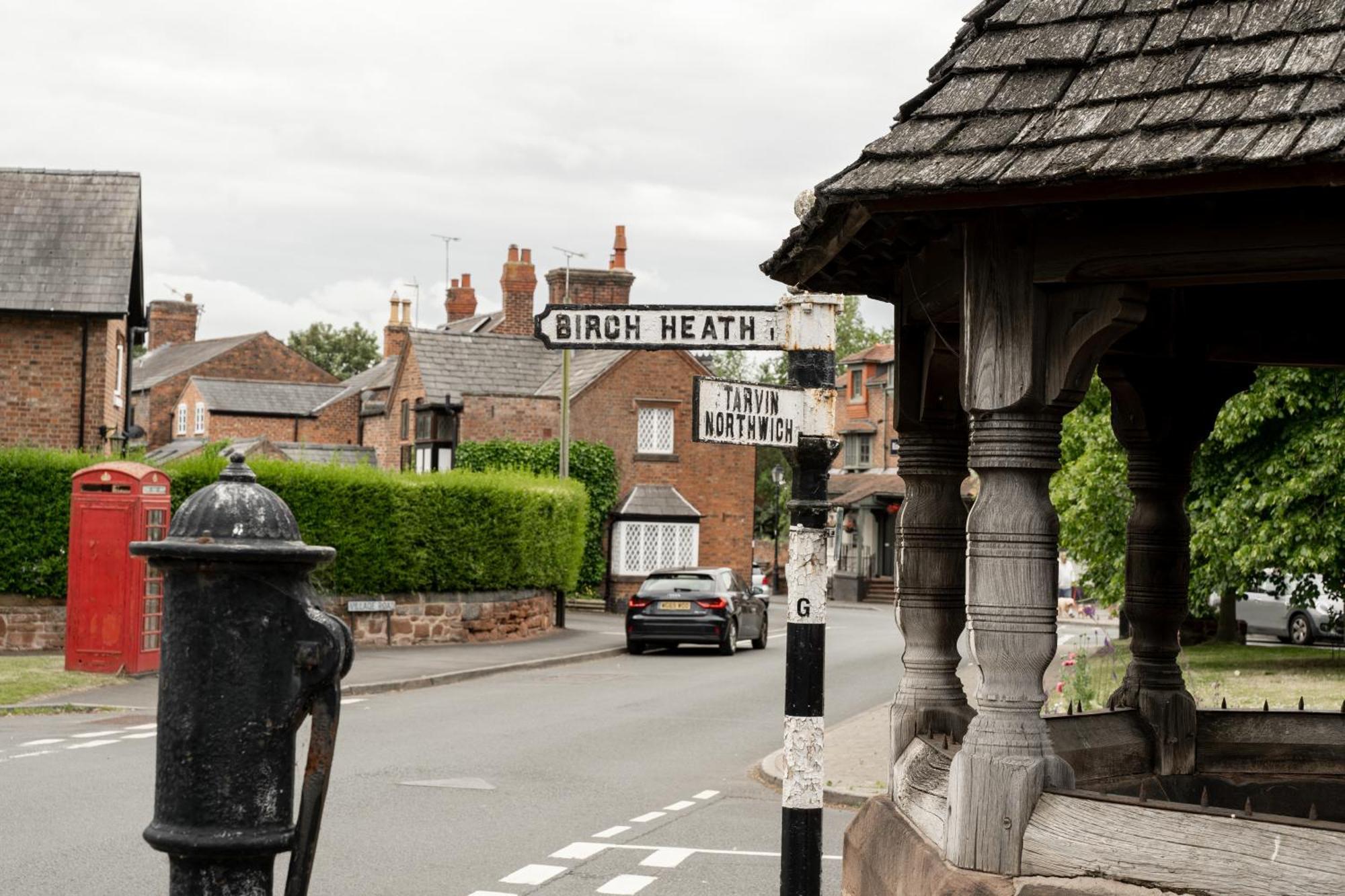 Cosy 2 Bed Cottage In Charming Village Of Christleton - For Up To 5 Eksteriør billede